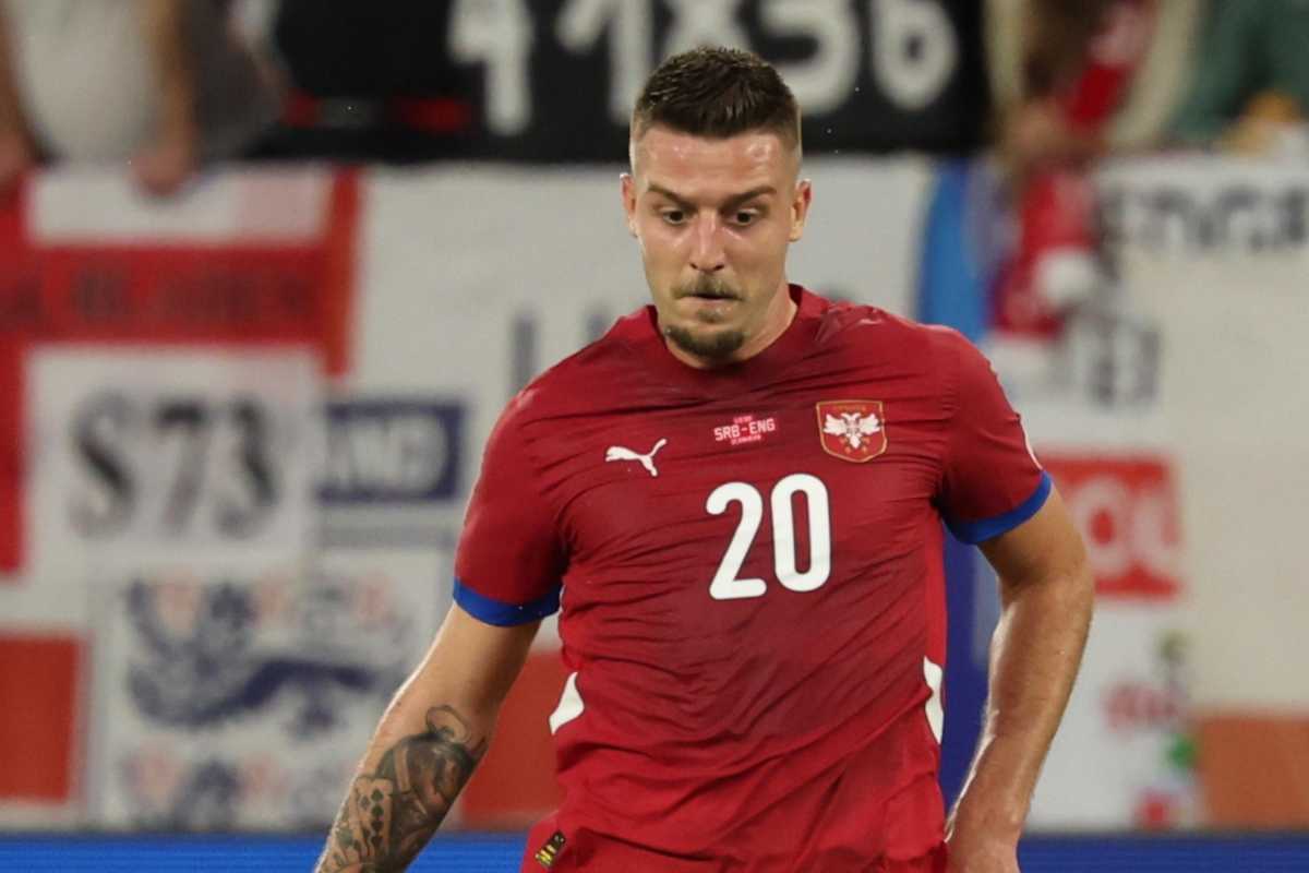 Sergej Milinkovic Savic con la maglia della Serbia