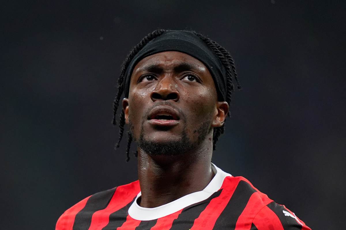 abraham la scelta del milan è definitiva comunicato alla roma il futuro dell attaccante