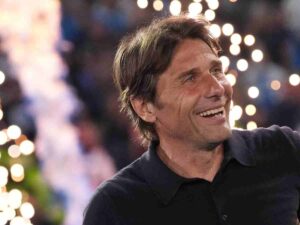 Antonio Conte felilce dopo la conquista dello scudetto col Napoli