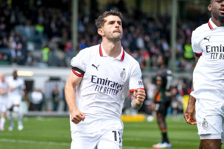 Christian Pulisic esulta dopo un gol