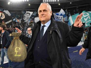 Claudio Lotito e un sacco di sterline