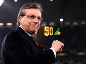 Cristiano Giuntoli esulta col pugno chiuso