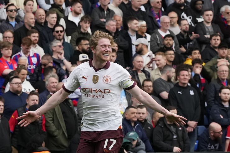 De Bruyne esulta dopo un gol