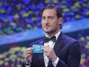 Francesco Totti al sorteggio degli Europei