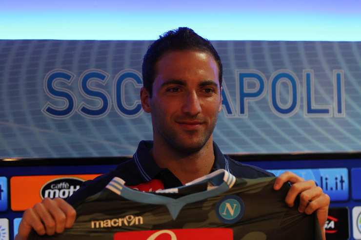Gonzalo Higuain con la maglia del Napoli