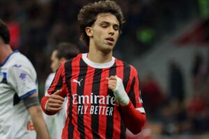 Joao Felix con aria quasi delusa