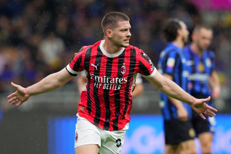 Jovic esulta dopo un gol 