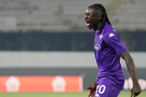 Moise Kean arrabbiato in campo