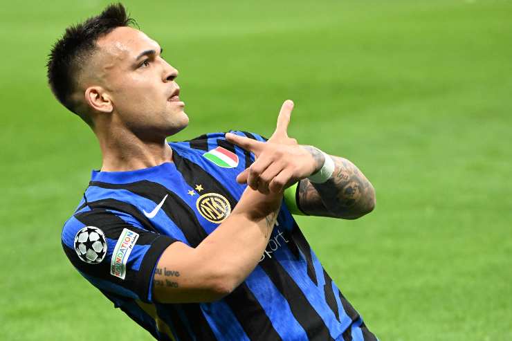 Lautaro Martinez esulta dopo un gol (Ansa Foto) - SerieAnews