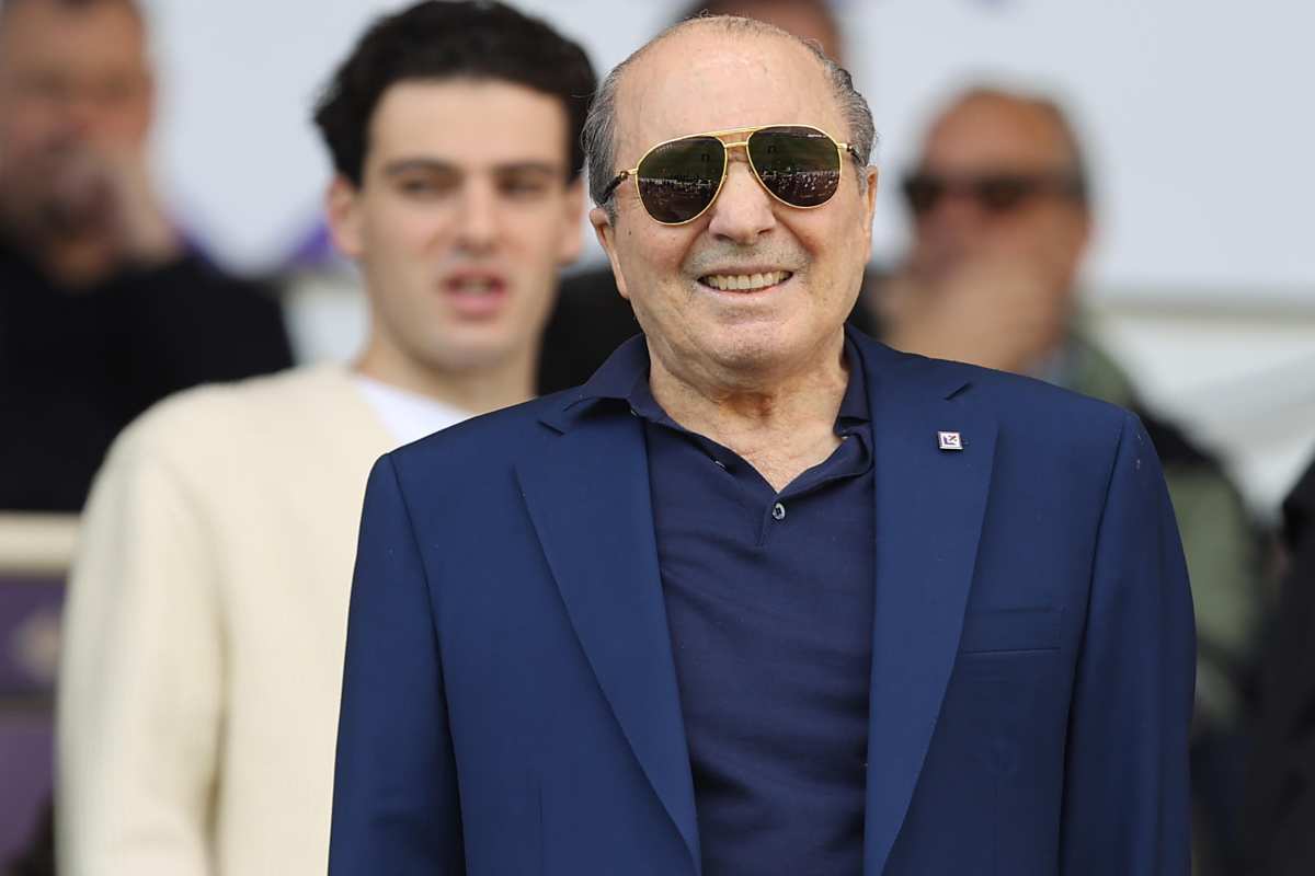 Rocco Commisso sorride
