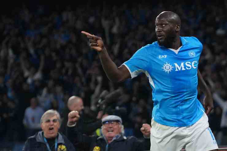 Romelu Lukaku esulta dopo il gol del momentaneo 1-0