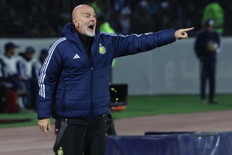 Stefano Pioli dà indicazioni