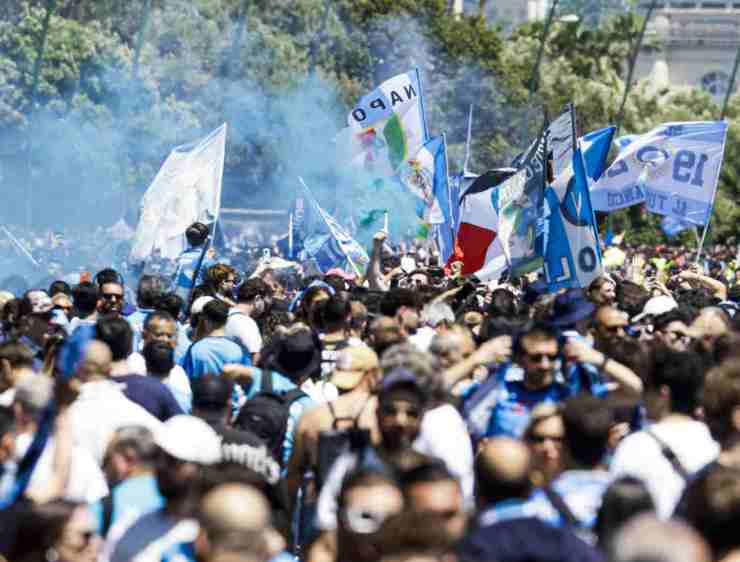 Tifosi del Napoli durante la festa scudetto 
