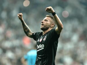 Ciro Immobile esulta con la maglia del Besiktas