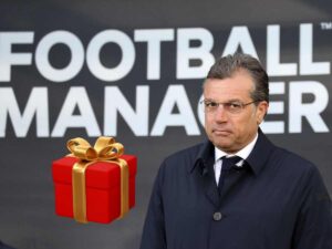 Cristiano Giuntoli e un pacco regalo