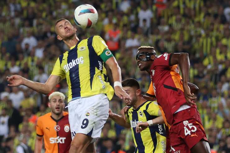 Edin Dzeko in azione
