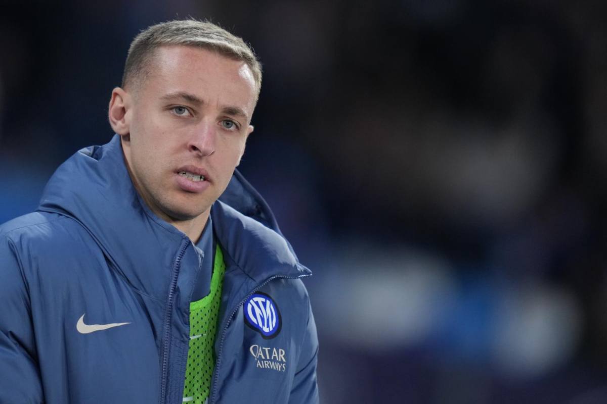Frattesi, il retroscena durante PSG Inter che lo allontana dai nerazzurri: può restare in Serie A Frattesi, il retroscena durante PSG Inter che lo allontana dai nerazzurri: può restare in Serie A