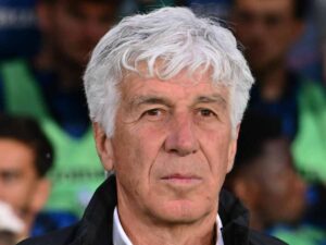 Gian Piero Gasperini con un'espressione seria