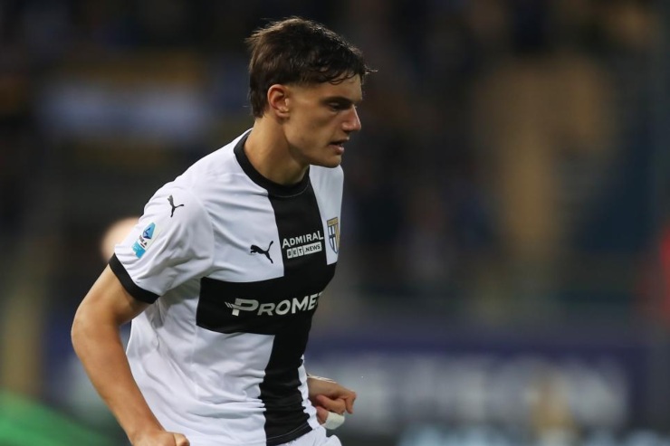 Giovanni Leoni in campo col Parma