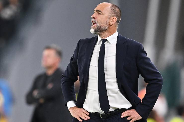 Igor Tudor dà indicazioni alla Juve 