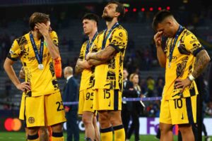 I calciatori dell'Inter delusi