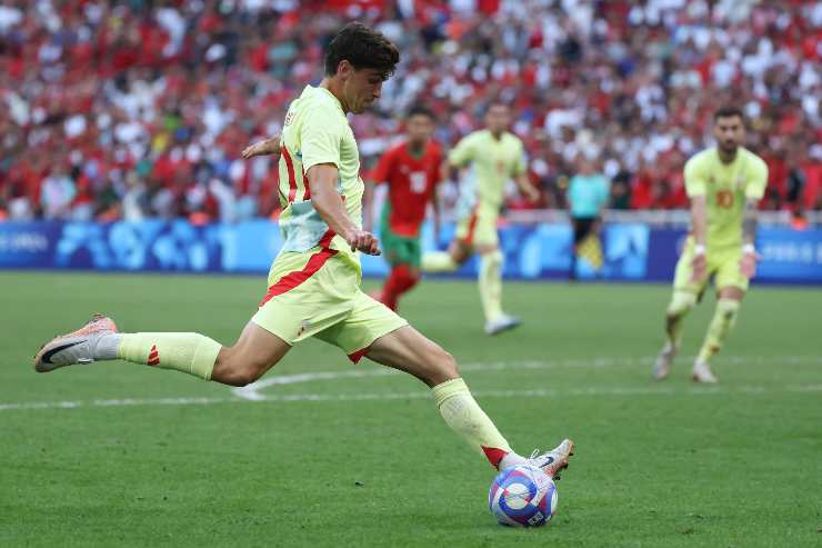 Juanlu in azione con la Spagna