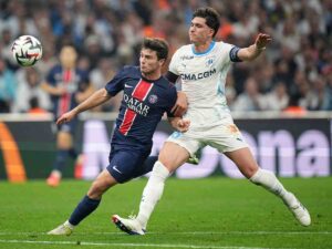 Leonardo Balerdi affronta Joao Neves del PSG