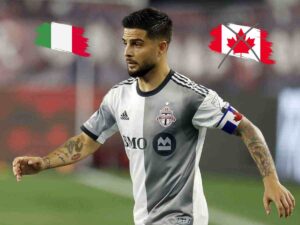 Lorenzo Insigne con la maglia del Toronto