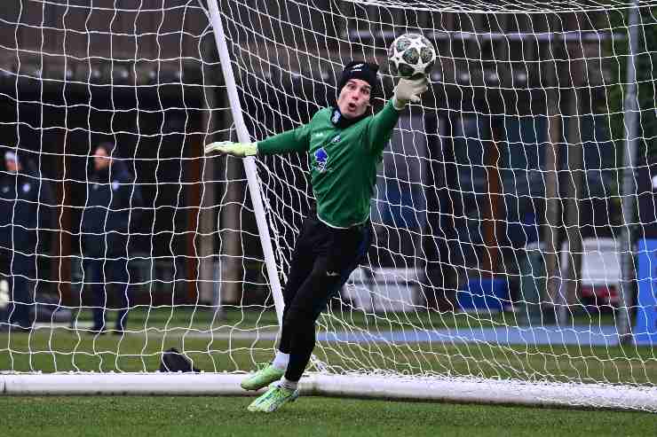 Marco Carnesecchi in allenamento con l'Atalanta