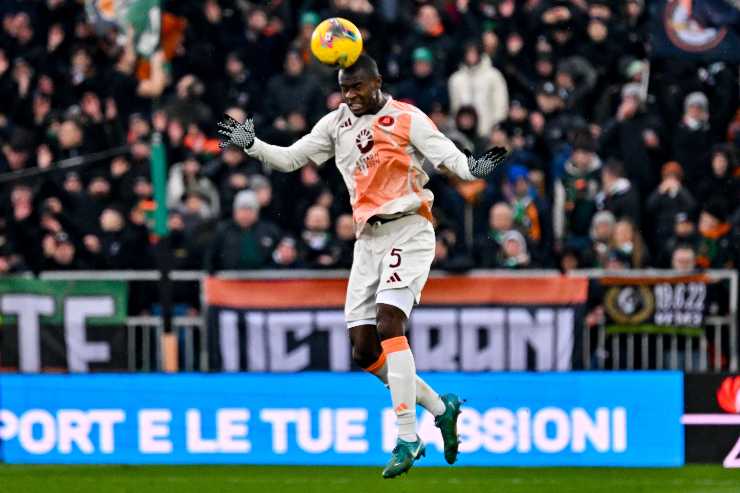 Ndicka in azione con la maglia della Roma