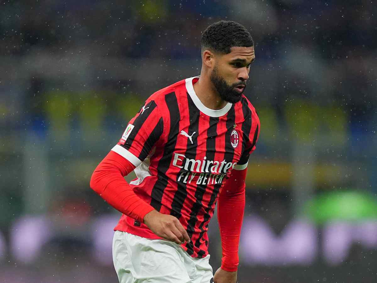 Ruben Loftus Cheek con la maglia del Milan
