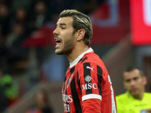 Theo Hernandez urla arrabbiato