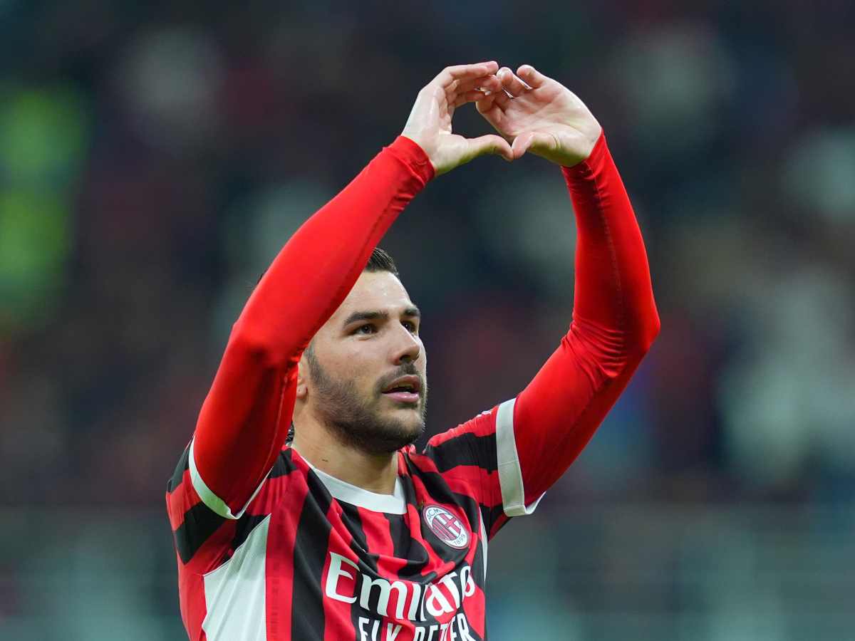 Milan, il dopo Theo Hernandez è già in Italia: il suo allenatore l’ha scartato Milan, il dopo Theo Hernandez è già in Italia: il suo allenatore l’ha scartato