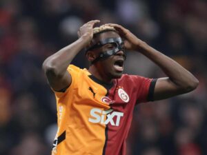 Victor Osimhen si dispera con la maglia del Galatasaray