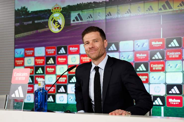 Xabi Alonso alla conferenza di presentazione come tecnico del Real Madrid