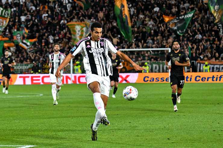 Alberto Costa in azione con la maglia della Juve