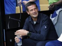 Cristian Chivu osserva perplesso