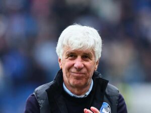 Gian Piero Gasperini applaude