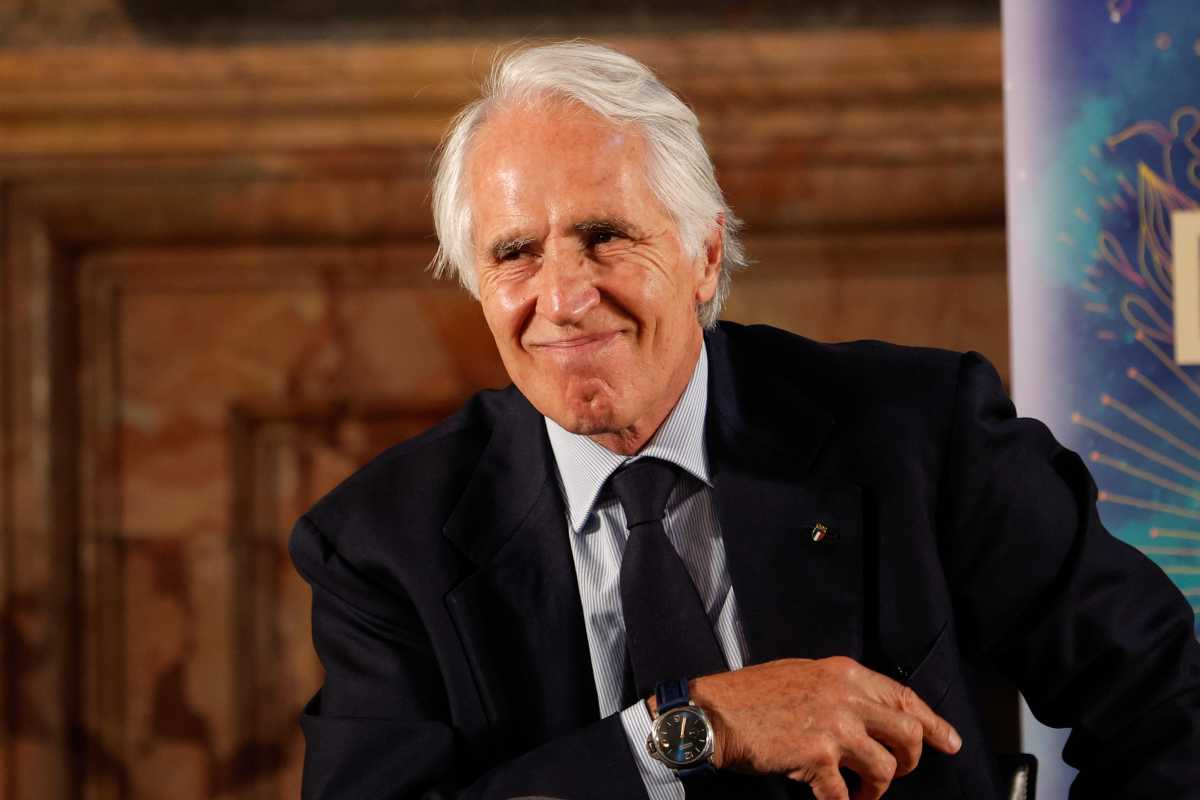 Giovanni Malagò nuovo CEO della Roma sorride
