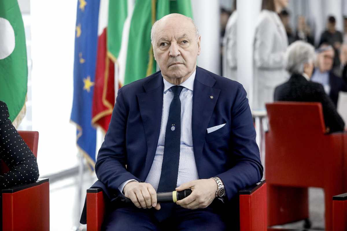 Giuseppe Marotta pensieroso