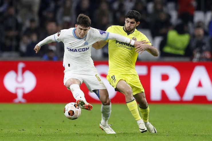 Leonardo Balerdi in azione con la maglia dell'Olympique Marsiglia