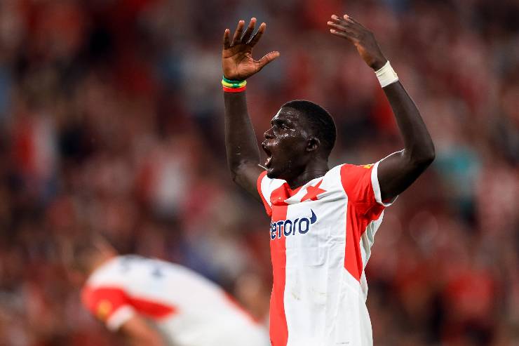Malick Diouf esulta