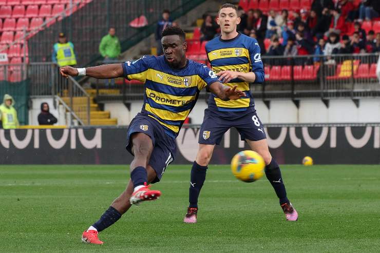 Mandela Keita in azione con il Parma