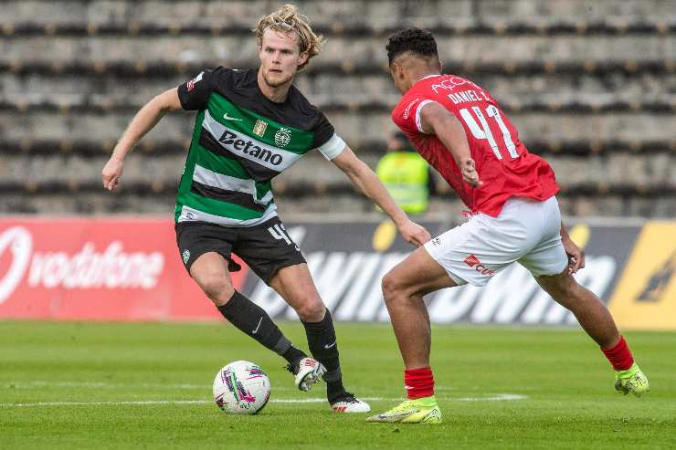 Morten Hjulmand in azione con la maglia dello Sporting