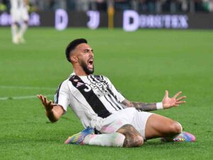 Nico Gonzalez esulta dopo un gol con la Juventus