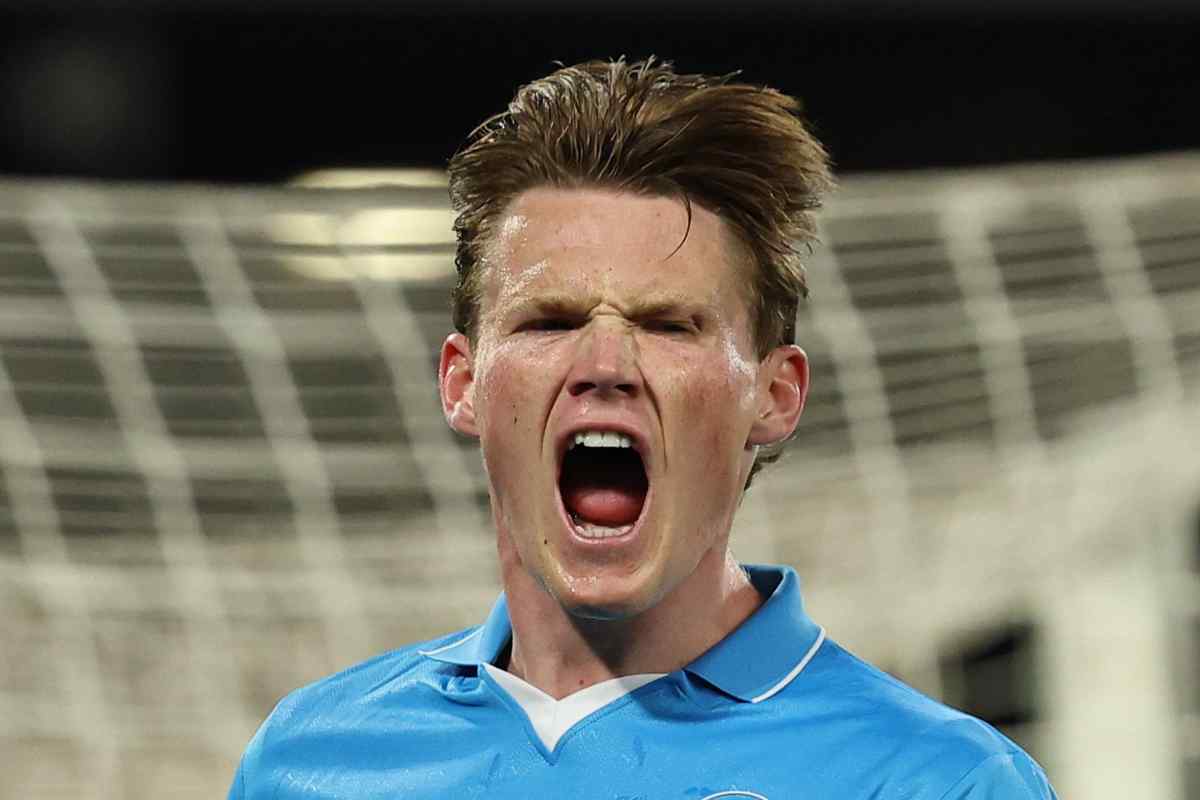 Scott McTominay esulta urlando