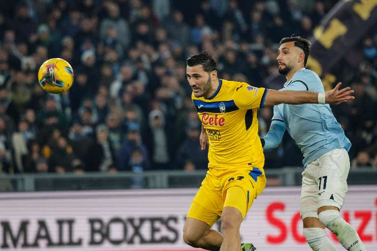 Sead Kolasinac in azione con la maglia dell'Atalanta