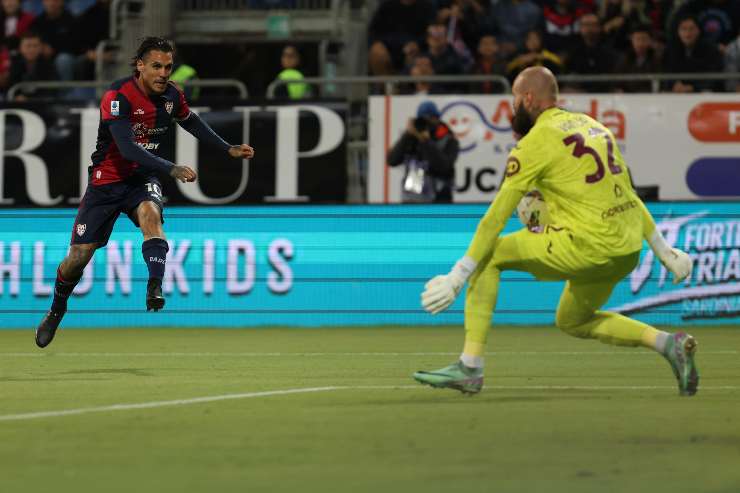 Vanja Milinkovic-Savic in uscita con la maglia del Torino