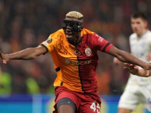 Victor Osimhen dice fermi tutti con la maglia del Galatasaray