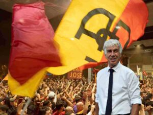 Gasperini e i tifosi della Roma allo stadio Olimpico